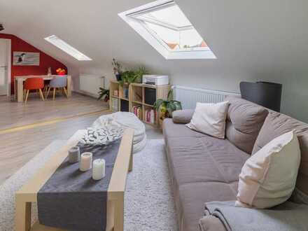 Geschmackvolle DG-Wohnung mit drei Räumen und EBK in Fellbach