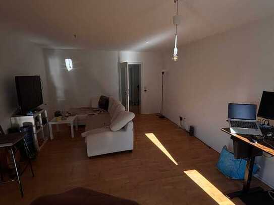 Möblierte 2-Zimmer-EG-Wohnung mit Balkon und Garten – Sommer zur Zwischenmiete