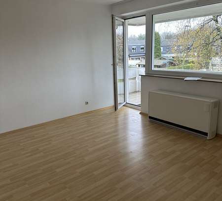 Geräumige und helle 3 Zimmer Wohnung mit Balkon | E-Horst