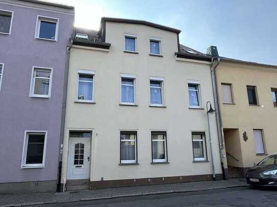 Familienfreundliches Reihenhaus mit viel Platz in zentraler Stadtlage