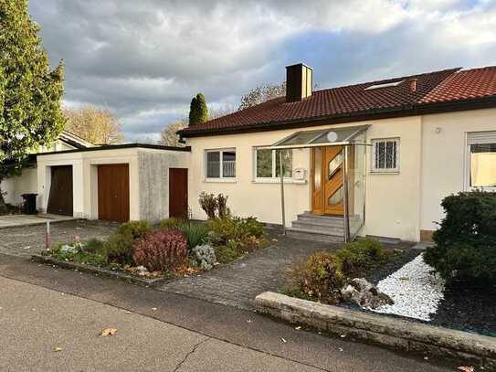 Einfamilienhaus (DHH) mit großer Garage in bevorzugter Crailsheimer Wohnlage