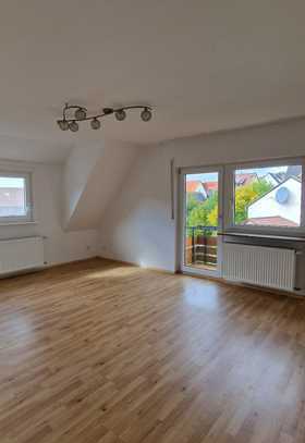 Vollständig renovierte 3-Zimmer-Wohnung mit Balkon und EBK in Calw-Stammheim 75365