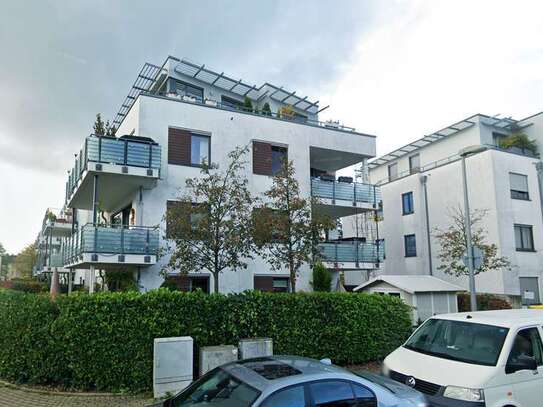 Stilvolle 4-Zimmer-Wohnung mit gehobener Innenausstattung mit Balkon und EBK in Düsseldorf