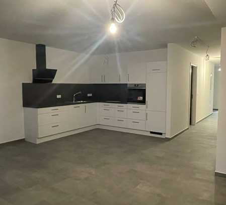 Erstbezug (Warmmiete) Exklusive 4,5 -Raum-Penthouse-Wohnung Geislingen, Dachterrasse und Einbauküche