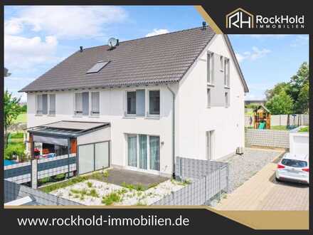 Neuwertiges und geräumiges Haus mit großem Grundstück in Kronau