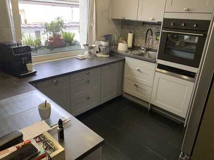 Neuwertige 3-Zimmer-Wohnung mit Balkon und EBK in Mönchengladbach