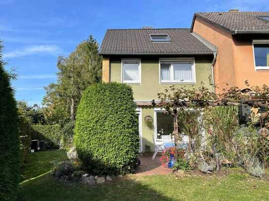 Attraktives Endreihenhaus mit Vollkeller, Süd- Terrasse und Garage in beliebter Ortslage