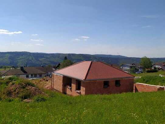 Liebhaberobjekt – außergewöhnliches Kuppelhaus - im Rohbau