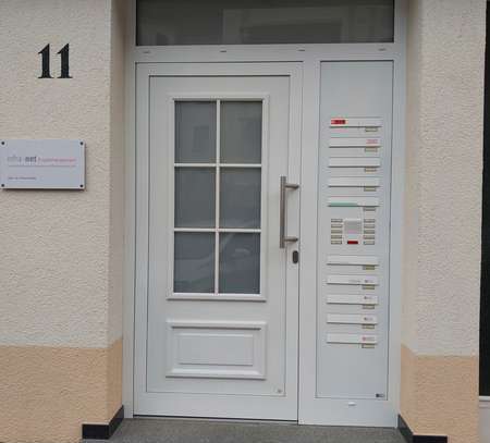 Schöne und vollständig renovierte 3-Zimmer-DG-Wohnung in Kassel