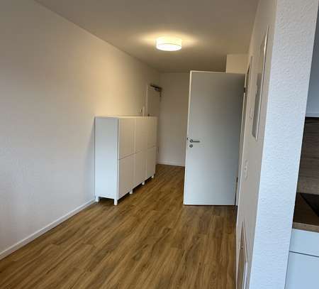 Exklusive 1-Raum-Dachgeschosswohnung mit gehobener Innenausstattung mit Balkon und EBK in Aachen