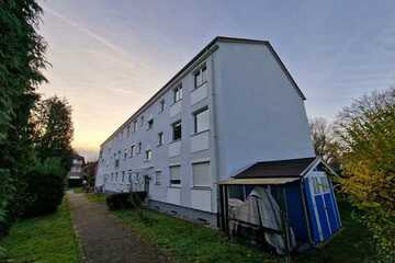 Helle 3 Zimmer Wohnung in Zündorf, Rheinnähe...