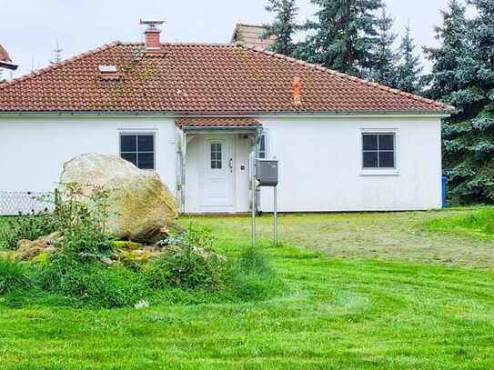 Hofstelle mit 2 Wohnhäusern und Mega Flächen