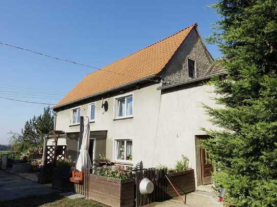 Immobilie mit Weitblick - Einfamilienhaus + Wald + Landwirtschaftsflächen für Tierliebhaber un