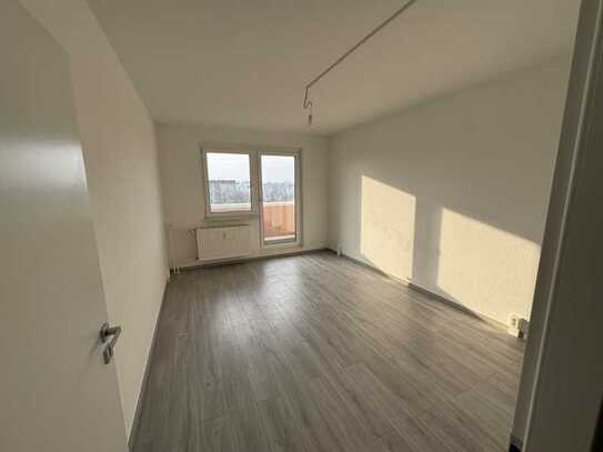 NEU: Sanierte 3-Raum-Wohnung mit Balkon