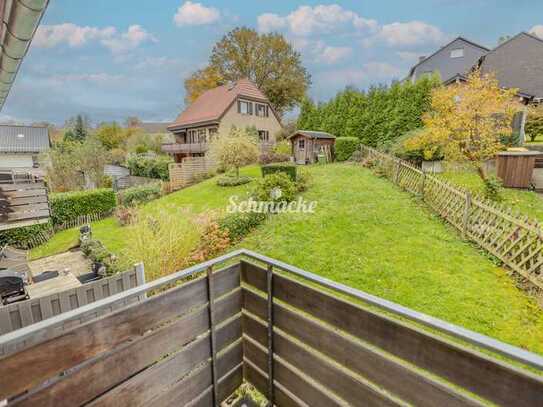 Helle, ruhige Maisonette-Wohnung mit zwei Bädern und schönem sonnigen Balkon