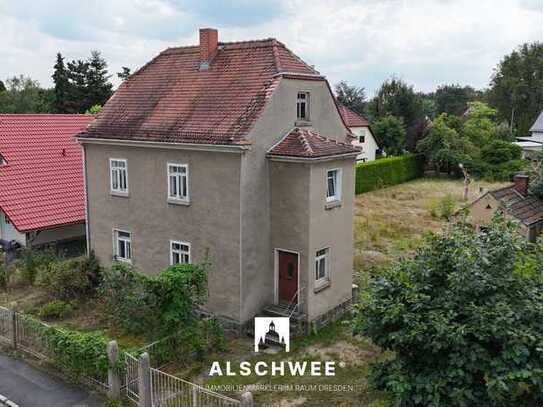 ***Exklusiv***Sanierungsbedürftiges Einfamilienhaus im Zentrum!