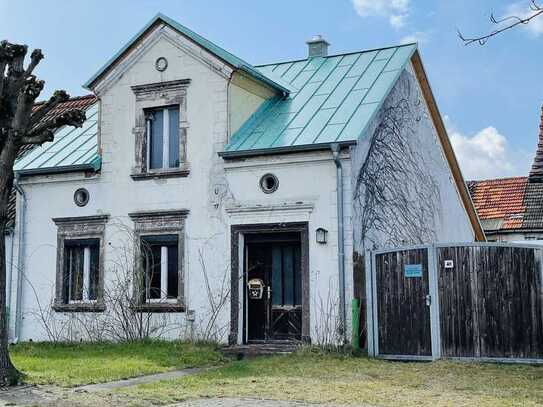 Sanierungsobjekt mit Baugenehmigung! Historisches Haus nahe Rheinsberg & Mecklenburgische Seenplatte