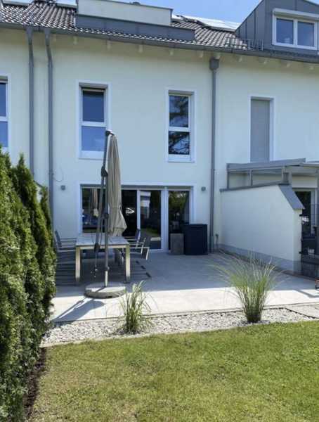 Luxuriöses 5-Zimmer Reihenhaus in München-Hadern Kfw 70 mit Dachterasse