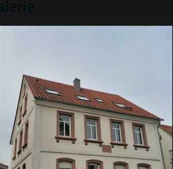 Modernisierte 3-Raum-Wohnung mit Balkon und Einbauküche in Herxheim bei Landau/Pfalz