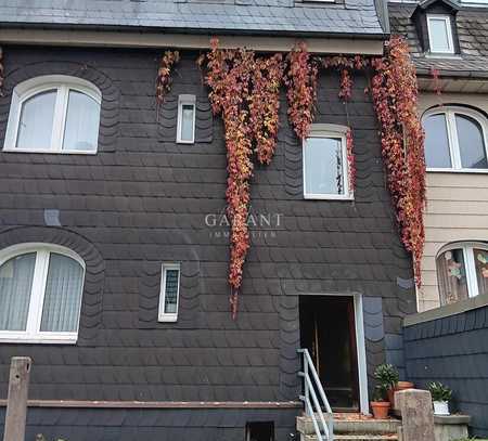 Dreifamilien-Reihenmittelhaus - in Schwarzenbach a. Wald !