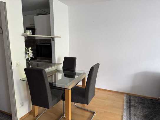 Schönes, helles 1,5-Zimmer-Appartment mit Balkon und Einbauküche in Obergiesing, München