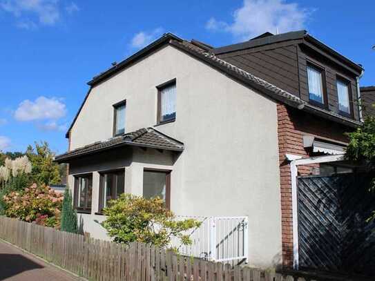 Großzügiges Reihenendhaus in Toplage In der Gräfte in GE-Erle mit Garage und großem, sonnigen Garten