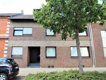 Luxus muss nicht teuer sein! 4 Zimmer- Maisonettewohnung mit Balkon im Zentrum