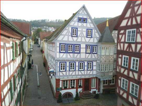 Im Herzen der Stadt - Traditionsreiches Hotel mit viel Charme in Toplage von Mosbach!