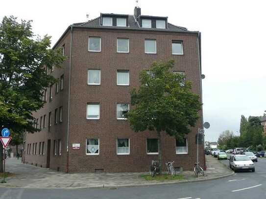 Nach Sanierung: sehr schöne 2-Zimmer-Wohnung in Düsseldorf-Rath zu vermieten