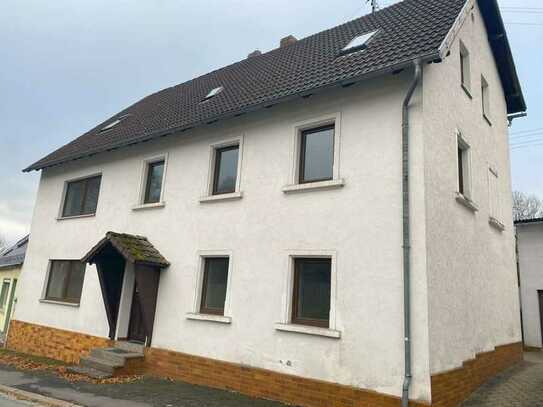 Handwerker aufgepasst!! Großzügiges Wohnhaus in 95482 Gefrees/Streitau zu verkaufen