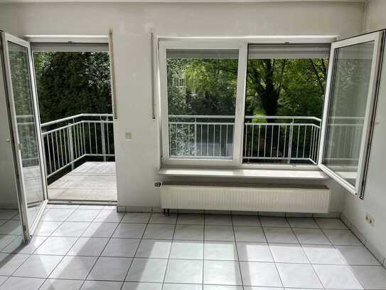 Sonnige Etagenwohnung mit Balkon in Bonn-Lannesdorf