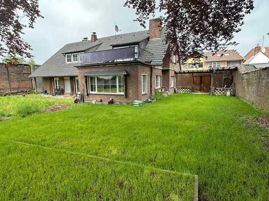 Großes und modernisiertes Haus in Bergheim-Oberaußem mit sehr viel Potenzial