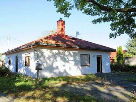 3-Zimmer-Bungalow mit Garten und Carport in idyllischer Lage