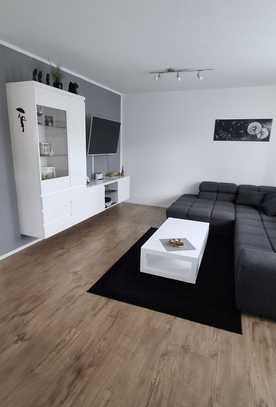 neuwertige 4-Zimmer-Maisonette-Wohnung mit gehobener Innenausstattung und EBK in Uhingen