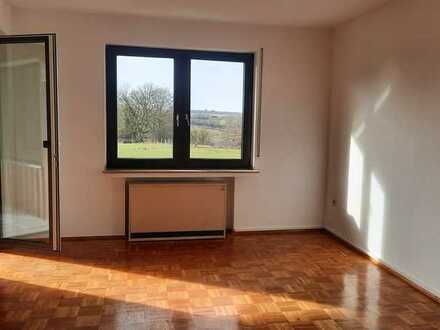 Vollständig renovierte 3-Zimmer-Wohnung mit Balkon in Bad Wünnenberg