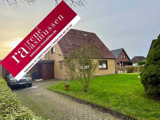 ASMUSSEN IMMOBILIEN - Gepflegter Oldtimer in Wees Dorf