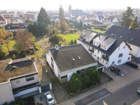 Architektenhaus mit einzigartigem Grundstück in Maxdorf!