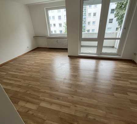 gepflegte 4-Zimmerwohnung mit Balkon!