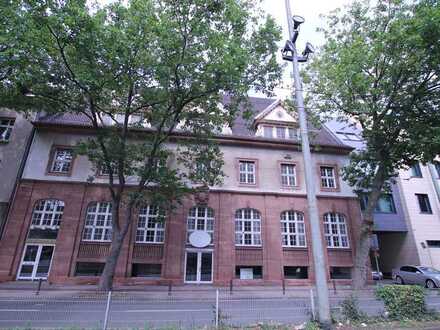 Rarität und Vision--Ehemalige Reichsbank für die Ewigkeit gebaut und wertbständiger als jede Währung