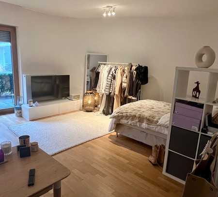 Stilvolle 1-Zimmer-Wohnung mit Terrasse, Tiefgarage und schöner Ausstattung