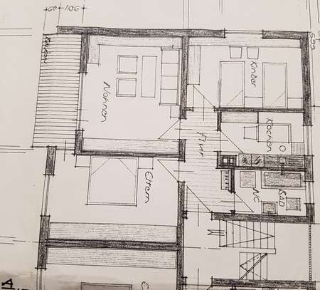 Modernisierte 3-Zimmer-Hochparterre-Wohnung mit Balkon und Einbauküche in Markdorf