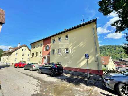 vermietete 3-Zimmer Wohnung in traumhafter Aussichtslage mit Garage in Bad Liebenzell