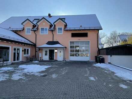 Schöne vier Zimmer Wohnung in Neufahrn/Mintraching mit Dachterrasse