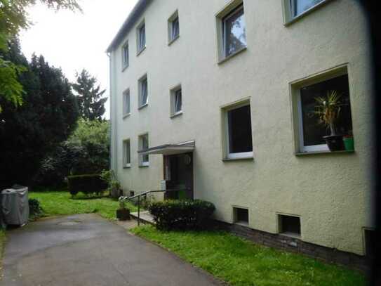 3-Raumwohnung mit Loggia in Mülheim zu vermieten