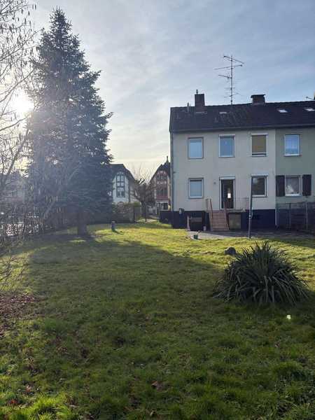 Gemütliche Doppelhaushälfte mit 4 Zimmern auf Erbpachtbasis