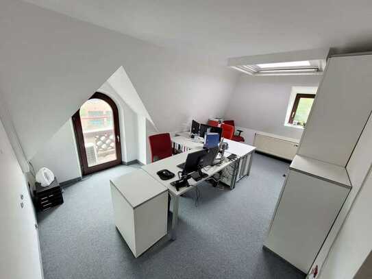 bis 124 qm - Ganze Etage oder 3 Büroräume, viele Extras in Ludwigburg, Co-Working inkl. Meetingraum