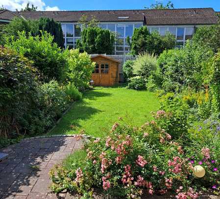 Charmantes Reihenhaus mit schönem Garten in Geestland