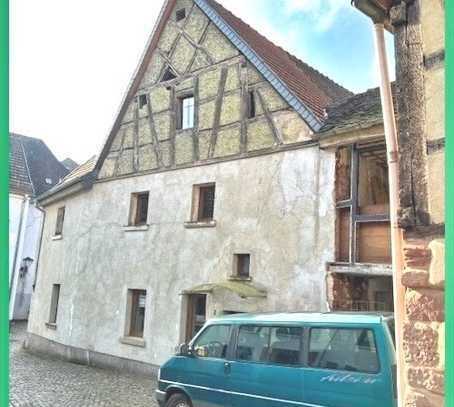 Wohngebäude " historisches Fachwerkhaus" in schöner Altstadt von Ottweiler "neuer Verkaufspreis"