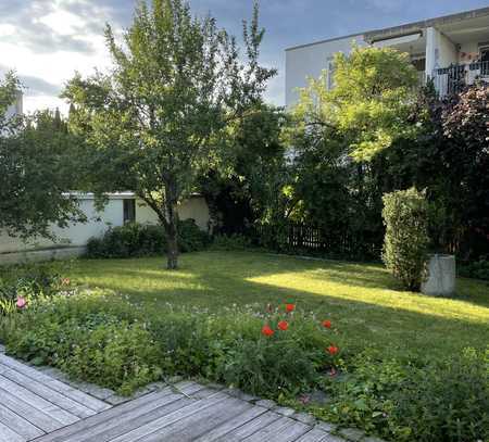 Geräumige 2-Zimmer-Erdgeschosswohnung mit EBK und großem Garten