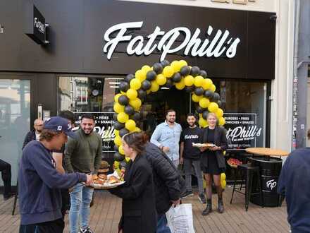 Fat Phill's: Gourmet Smash-Burger Restaurant in der Dodenhof Mall in Posthaufen zu verkaufen!